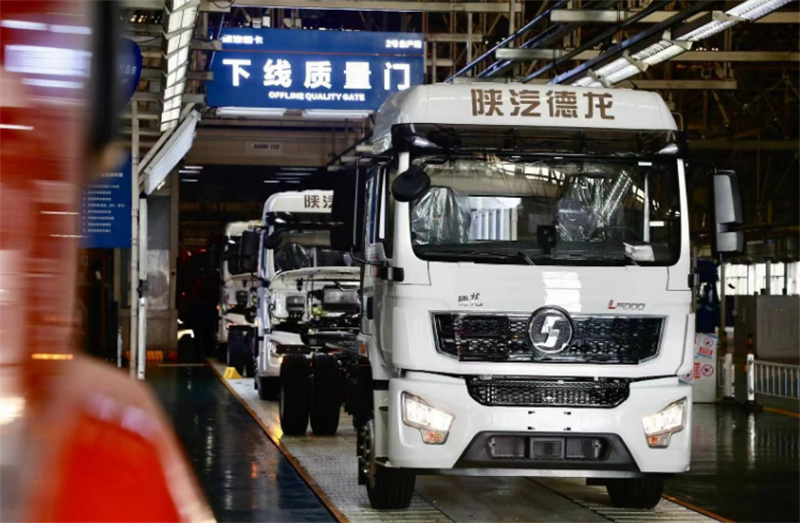 "絲路筑夢想 合作創輝煌"2023全國網絡媒體主題采訪活動|一國一車 按需定制 陜汽重卡"出海"乘風破浪